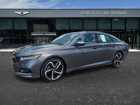 Used 2018 Honda Accord Sport image 1