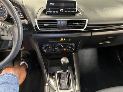 Used 2014 MAZDA MAZDA3 i Sport FWD image 28