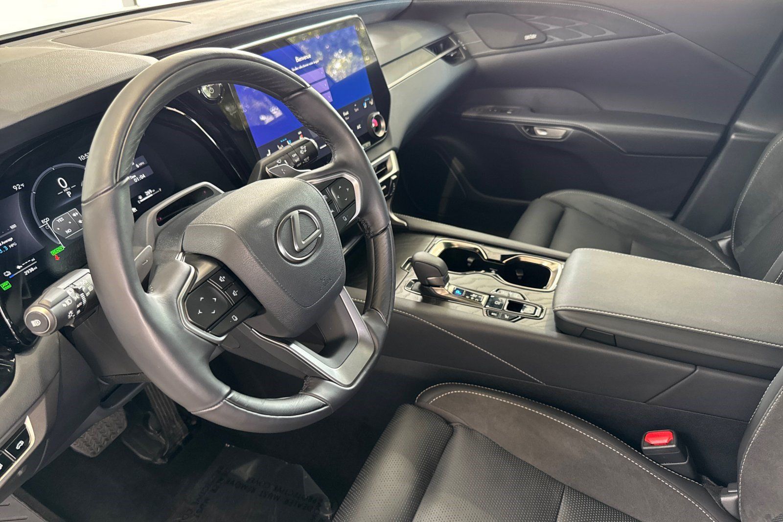 Certified 2026 Lexus RX 450h AWD w/ Convenience Package image 11