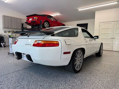 Used 1989 Porsche 928 S4 image 5
