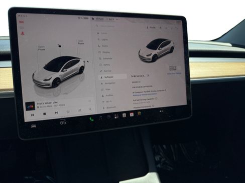 Used 2023 Tesla Model 3 Standard Range RWD image 12