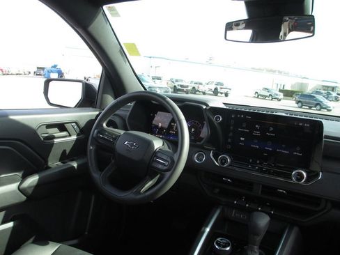 Used 2024 Chevrolet Colorado Trail Boss w/ Advanced Trailering Package image 24