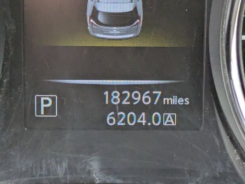 Used 2014 Nissan Rogue SV w/ SV Premium Package image 2