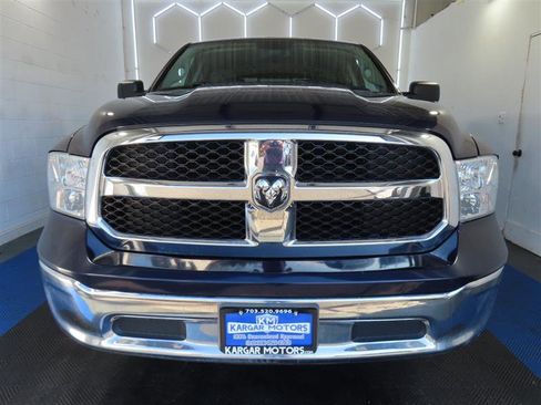 Used 2018 RAM 1500 Classic SLT w/ Luxury Group image 2