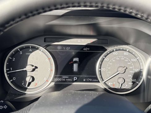 New 2025 Mitsubishi Outlander SE image 19