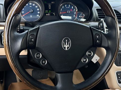 Used 2011 Maserati GranTurismo Convertible image 21