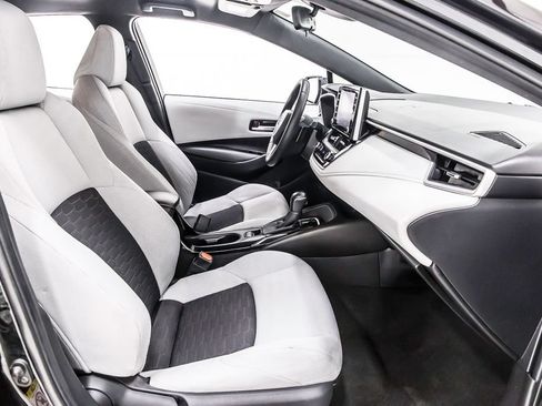 Used 2020 Toyota Corolla SE w/ SE Preferred Package FWD image 32