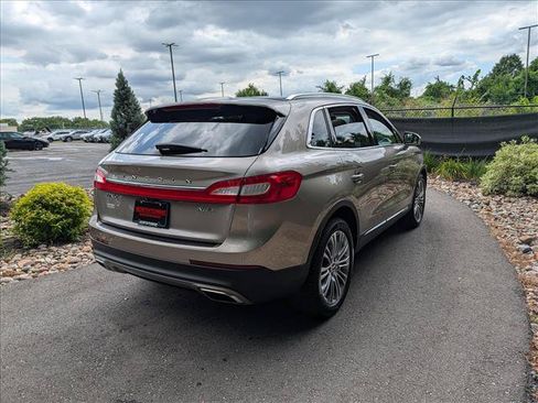 Used 2018 Lincoln MKX Reserve w/ Driver Assistance Package AWD/4WD image 5