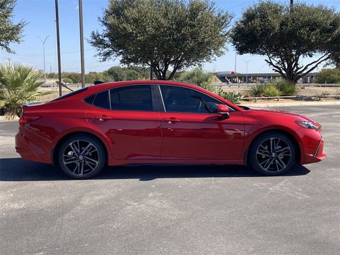 New 2026 Toyota Camry Hybrid image 4