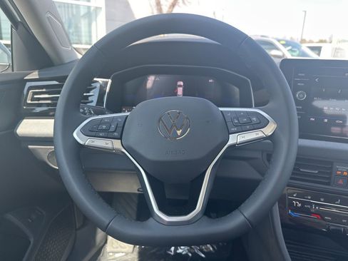 New 2026 Volkswagen Jetta SE FWD image 17