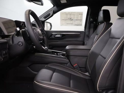 New 2026 Chevrolet Suburban Premier w/ Sun And Tow Package AWD/4WD image 12