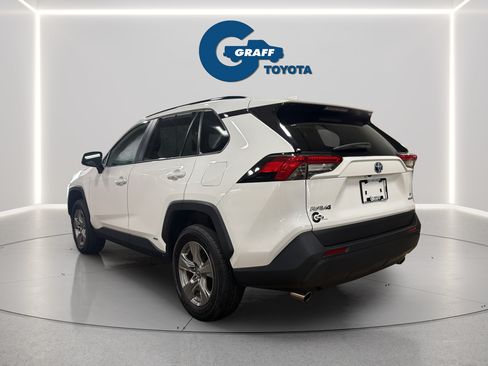 Used 2024 Toyota RAV4 LE AWD/4WD image 9