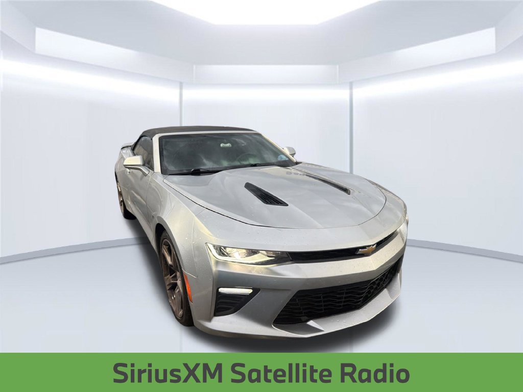Used 2017 Chevrolet Camaro SS RWD image 5