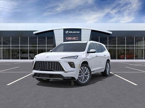 New 2026 Buick Enclave Avenir w/ Super Cruise Package FWD image 8