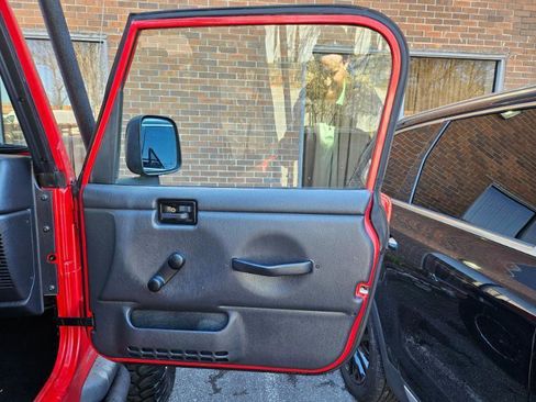 Used 2005 Jeep Wrangler Sport w/ Security Group image 58