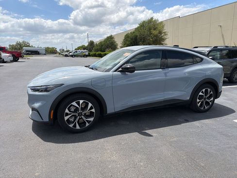 Used 2025 Ford Mustang Mach-E Select image 11