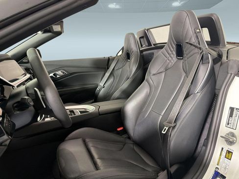 Used 2024 BMW Z4 M40i w/ Premium Package RWD image 5