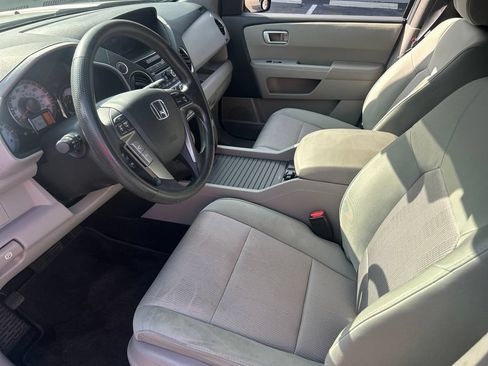 Used 2014 Honda Pilot EX image 11