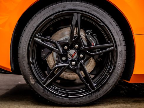 Used 2023 Chevrolet Corvette Stingray Preferred Conv w/ Z51 Performance Package RWD image 37