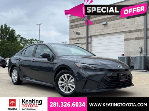 Used 2026 Toyota Camry LE FWD image 1