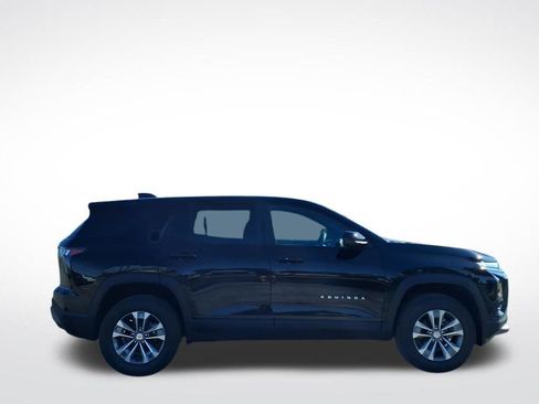 New 2026 Chevrolet Equinox LT w/ Convenience Package II FWD image 2