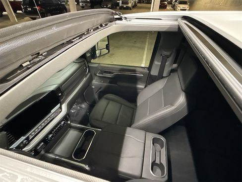 Used 2025 Chevrolet Silverado 2500 LTZ w/ Trail Boss Package image 23