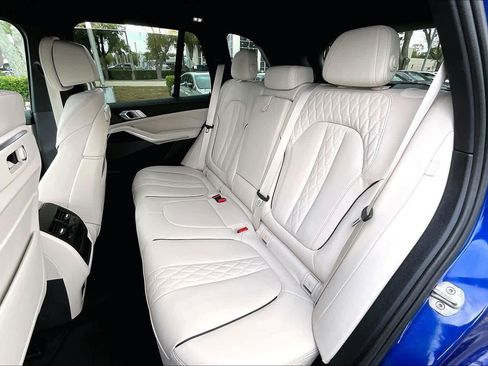 Used 2024 BMW X5 M60i image 20