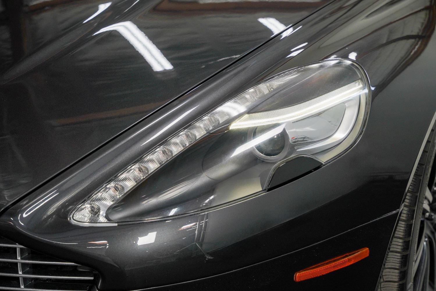 Used 2011 Aston Martin Rapide Luxe RWD image 14