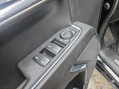 Used 2024 Chevrolet Silverado 1500 LT AWD/4WD image 12