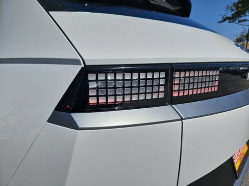 Certified 2024 Hyundai Ioniq 5 SE RWD image 41