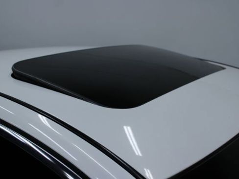 Used 2013 INFINITI G37 Journey w/ Premium Pkg image 6