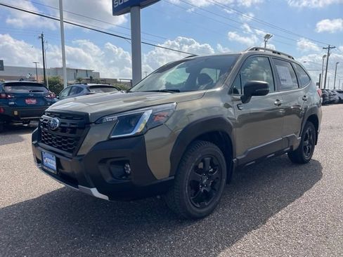 Used 2025 Subaru Forester Wilderness AWD/4WD image 3