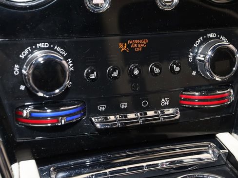 Used 2020 Rolls-Royce Cullinan image 49