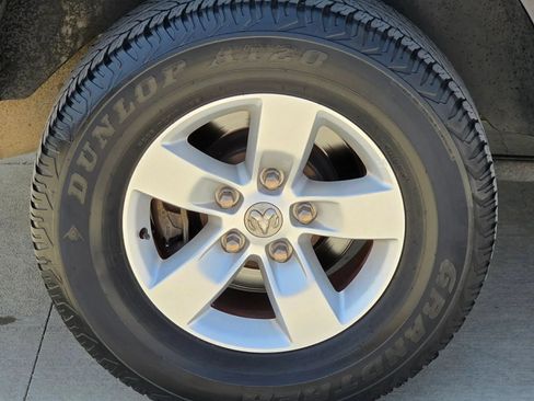 Used 2016 RAM 1500 Tradesman w/ Chrome Appearance Group RWD image 19