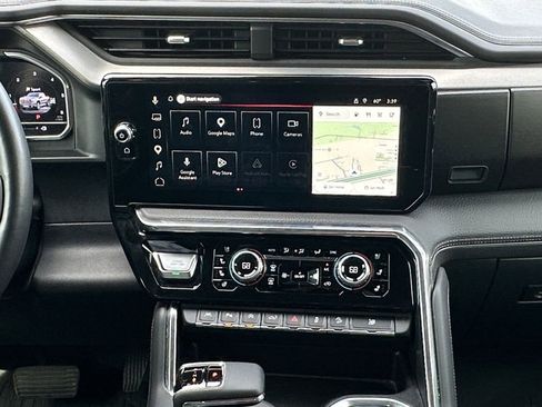 Used 2024 GMC Sierra 1500 Denali AWD/4WD image 11