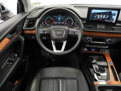 Used 2023 Audi Q5 2.0T Premium w/ Convenience Package AWD/4WD image 13