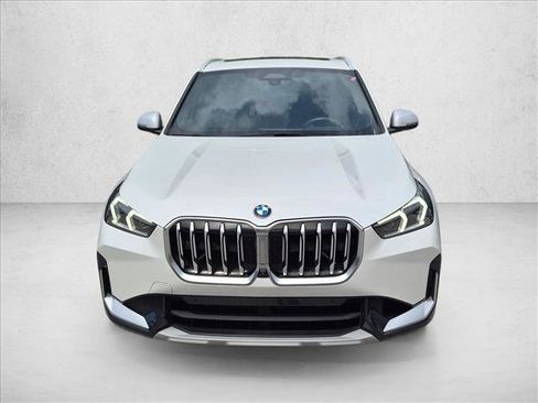 Used 2023 BMW X1 xDrive28i w/ Premium Package AWD/4WD image 2