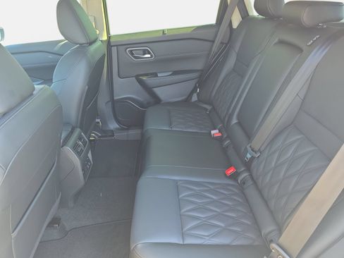 New 2026 Nissan Rogue Platinum w/ Platinum Premium Package AWD/4WD image 14