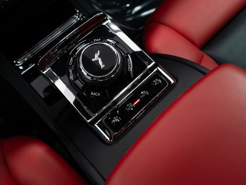 Certified 2024 Rolls-Royce Phantom Sedan w/ The Phantom Package image 42