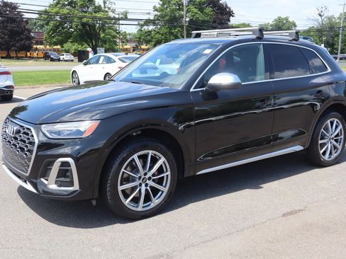 Used 2022 Audi SQ5 Premium Plus w/ Premium Plus Package AWD/4WD image 1
