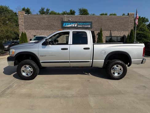 Used 2006 Dodge Ram 2500 Truck SLT AWD/4WD image 8