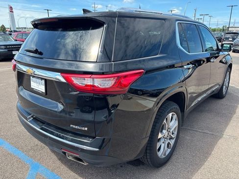 Used 2021 Chevrolet Traverse Premier w/ LPO, Floor Liner Package AWD/4WD image 5