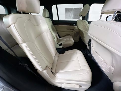 Used 2023 Jeep Grand Cherokee L Limited image 29