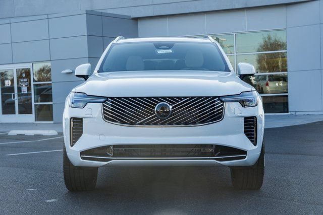 New 2026 Volvo XC90 B6 Plus AWD/4WD image 2