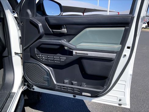 Used 2024 Toyota Tacoma 4x4 Double Cab Hybrid image 23