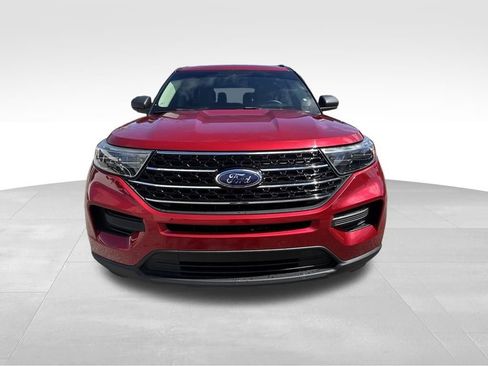 Certified 2020 Ford Explorer XLT image 9