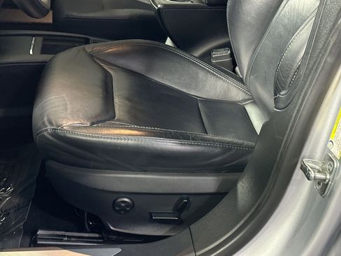 Used 2016 Tesla Model S 70 image 14