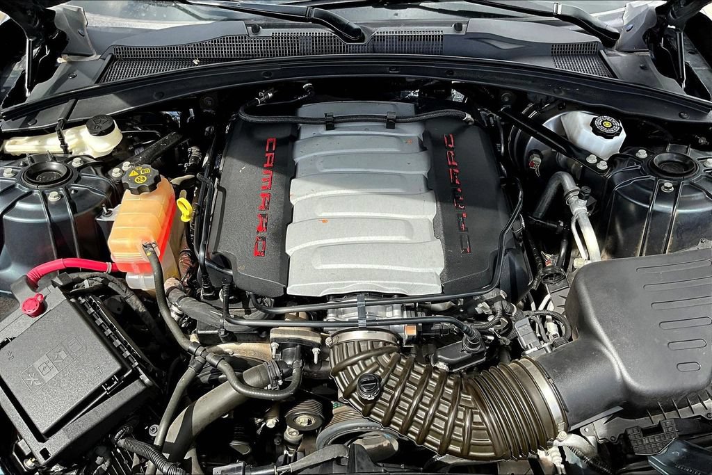 Used 2022 Chevrolet Camaro LT w/ Technology Package RWD image 30