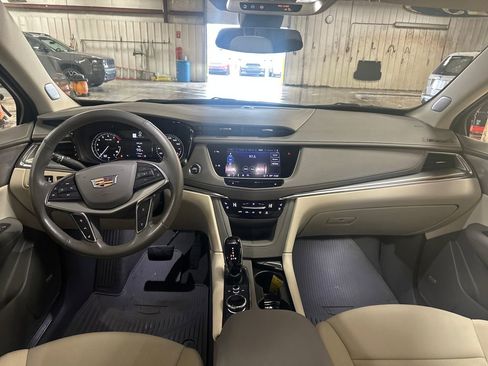 Used 2023 Cadillac XT5 Premium Luxury image 18