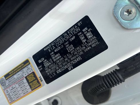 Used 2025 Kia Soul LX w/ LX Technology Package FWD image 27
